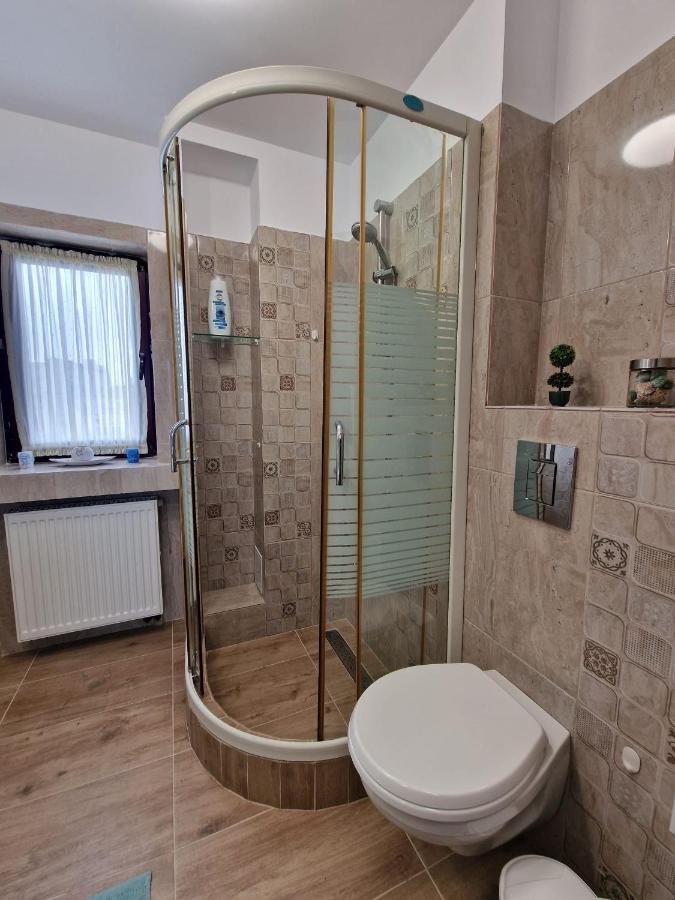 Laroka House Arty And Cosy Studio Universitate Center Bucarest Esterno foto