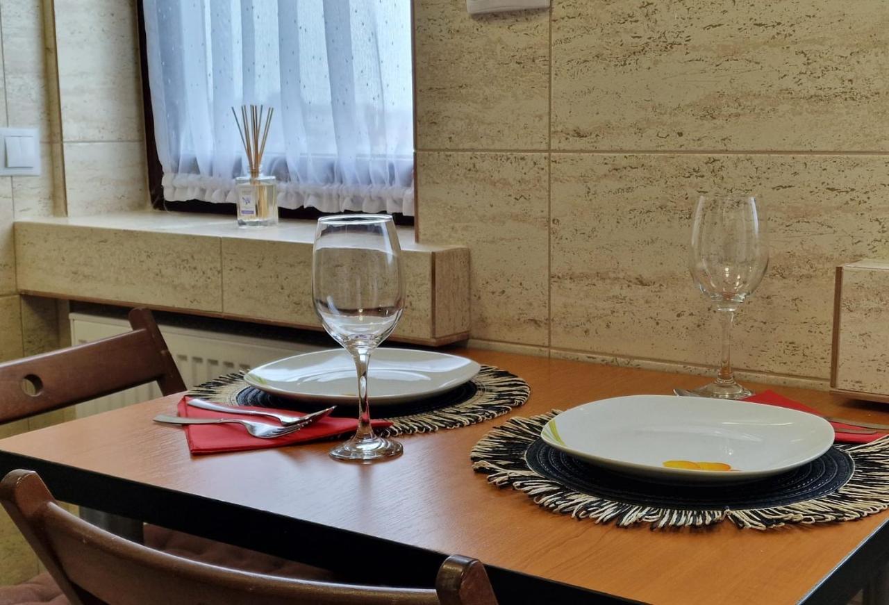 Laroka House Arty And Cosy Studio Universitate Center Bucarest Esterno foto
